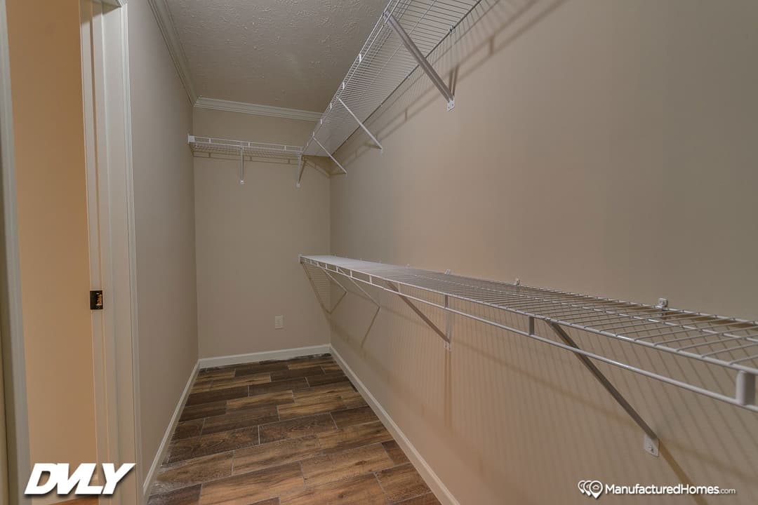 Brooks pointe interior home features