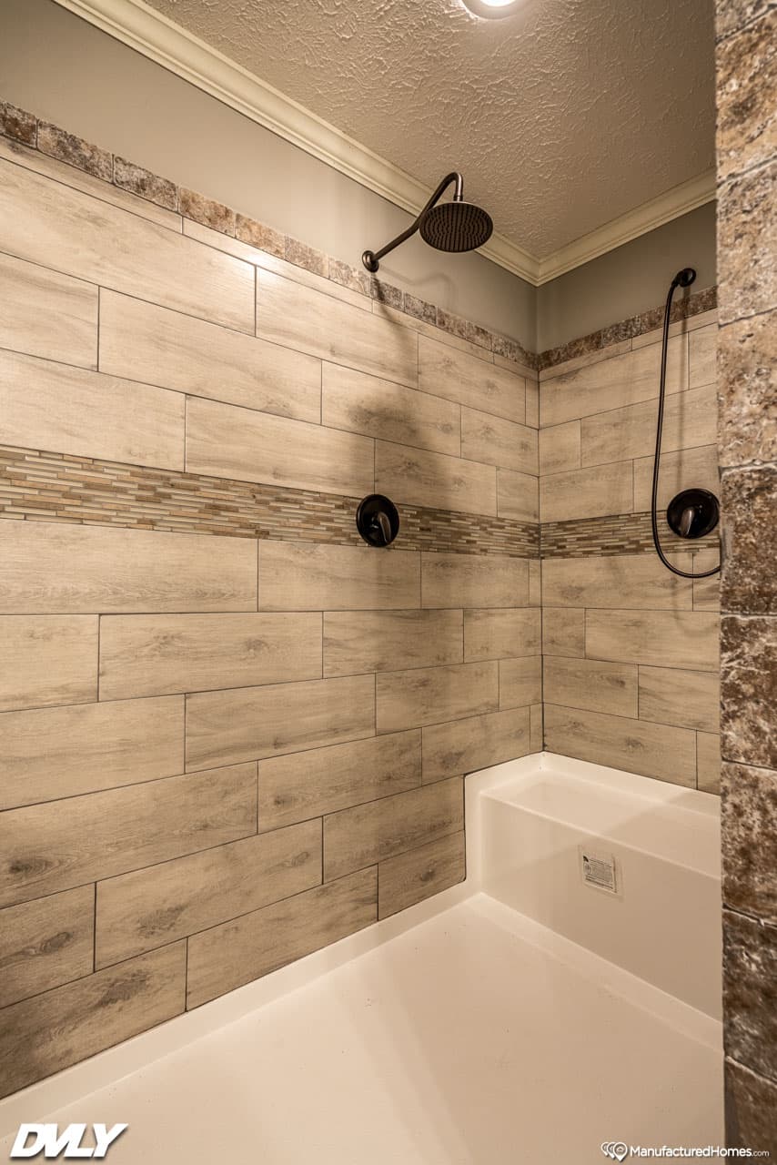 The shiloh  bathroom home features