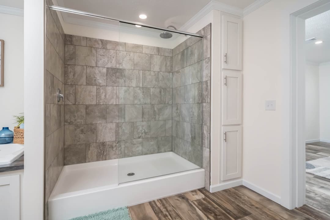 Milo bathroom home features