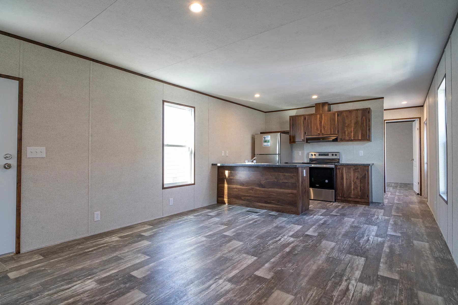 Crest interior home features