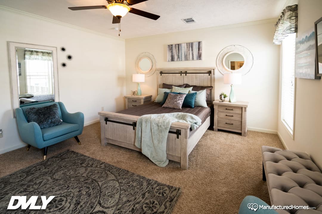 Robin's nest bedroom home features