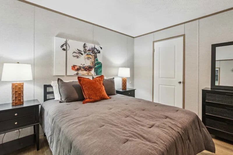 Pike bedroom home features