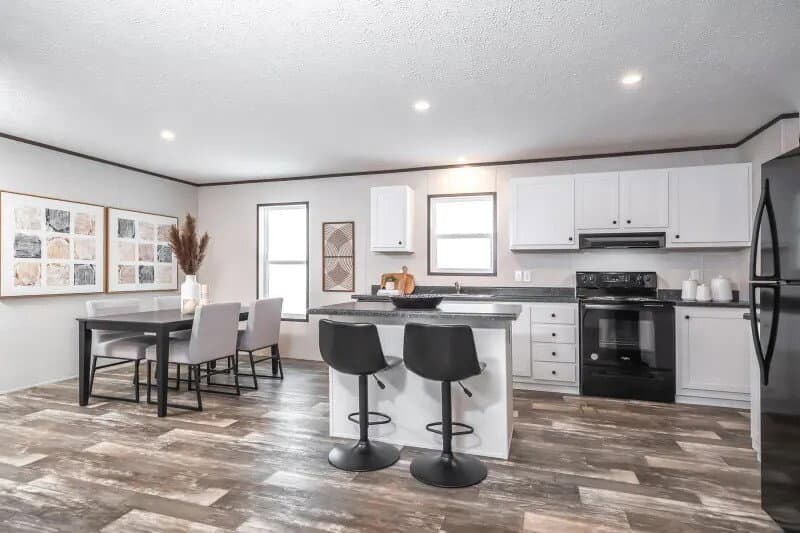 Crown kitchen home features