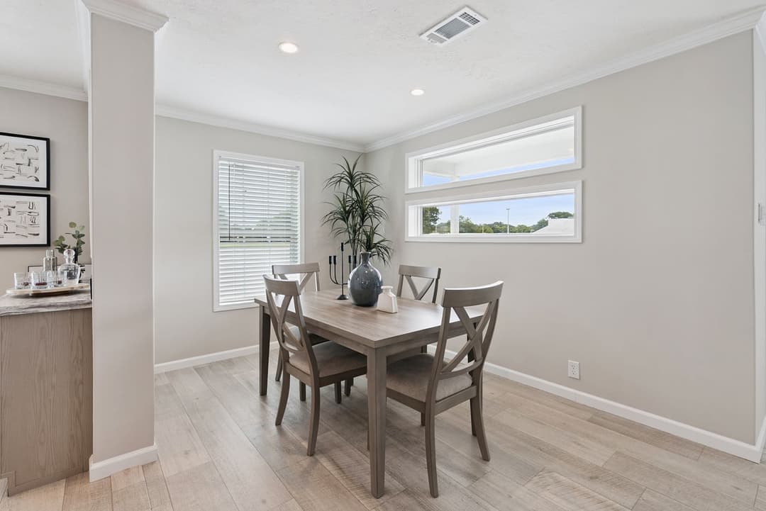 Driftwood cottage interior home features