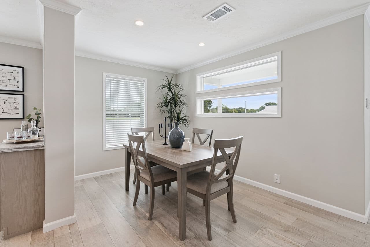 Driftwood cottage interior home features