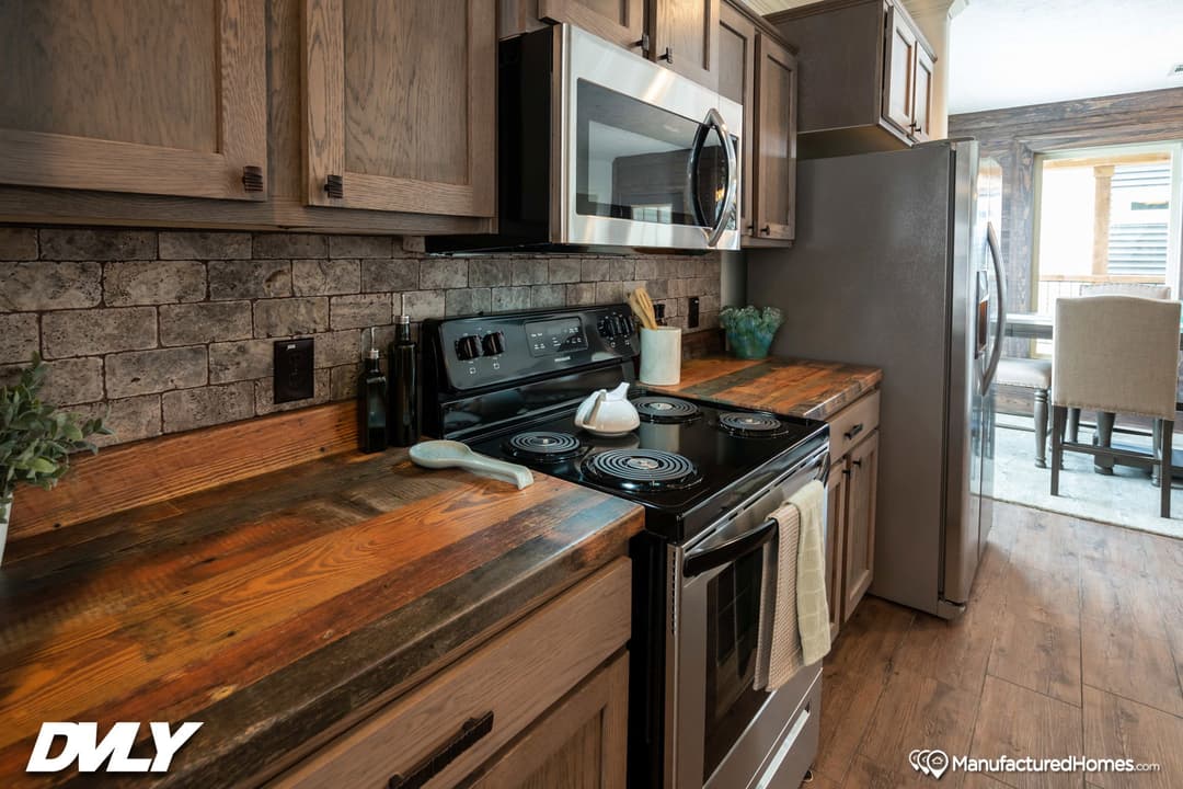 Robin's nest kitchen home features