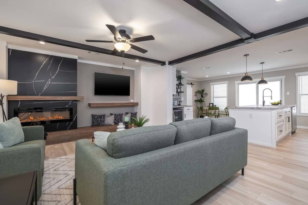 Kritzer interior home features