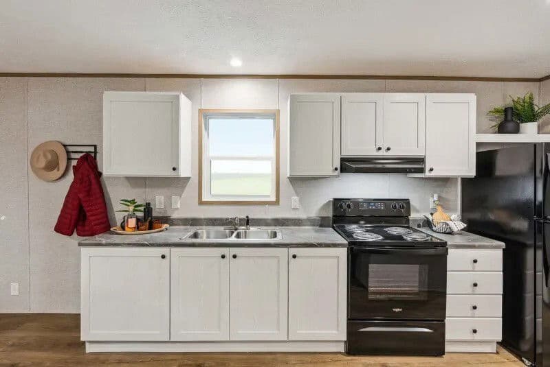 Pike kitchen home features