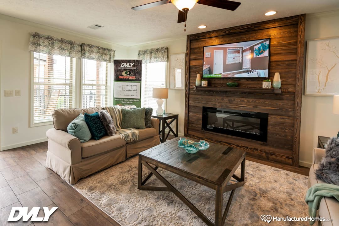 Robin's nest interior home features