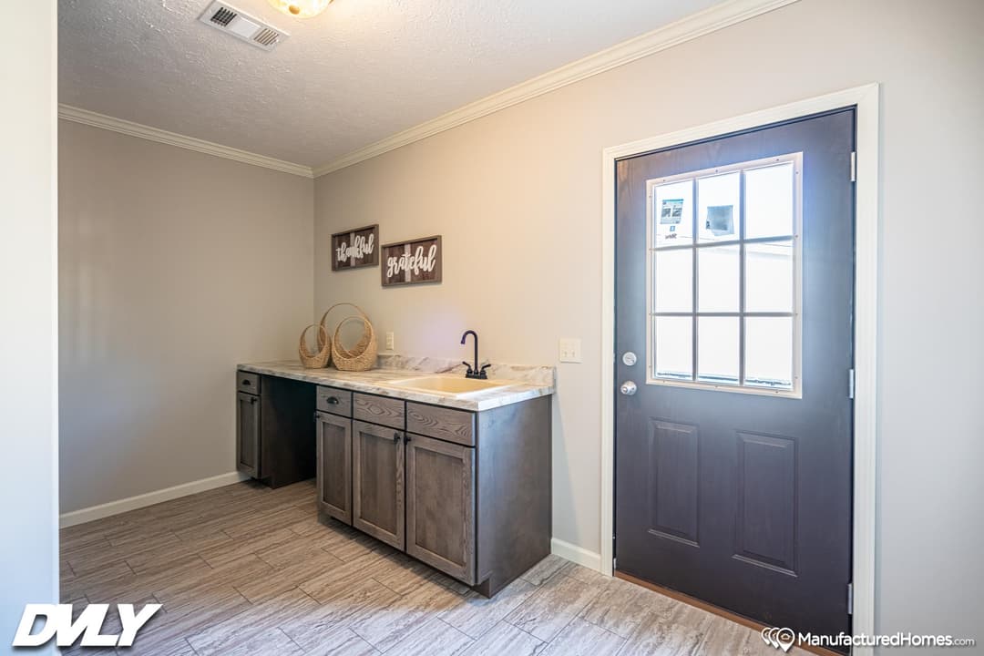 The anais interior home features