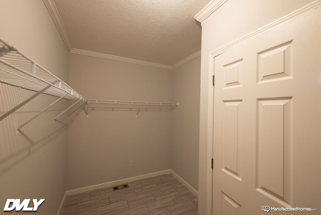 Novus interior home features