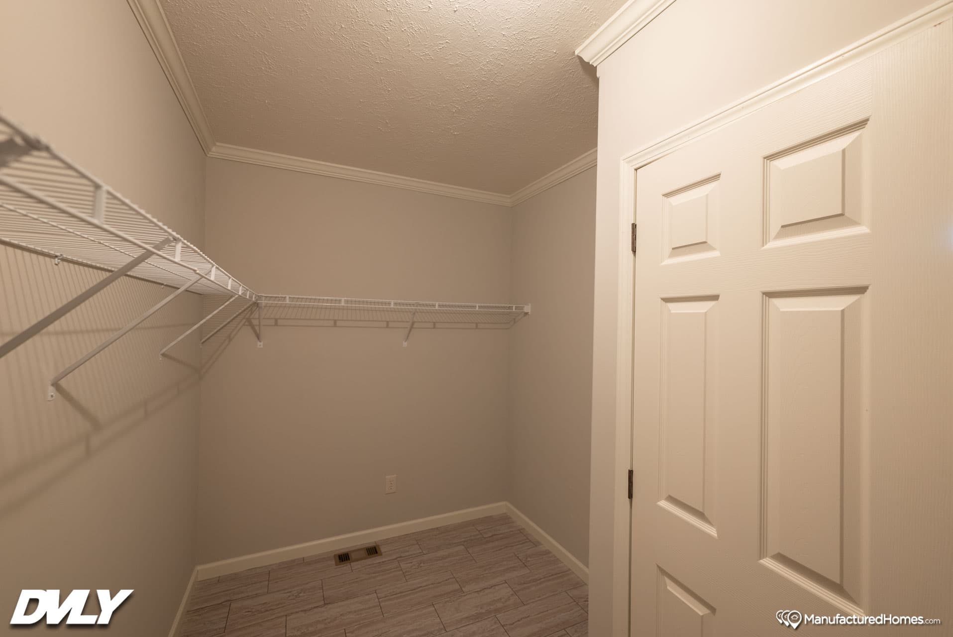 Novus interior home features