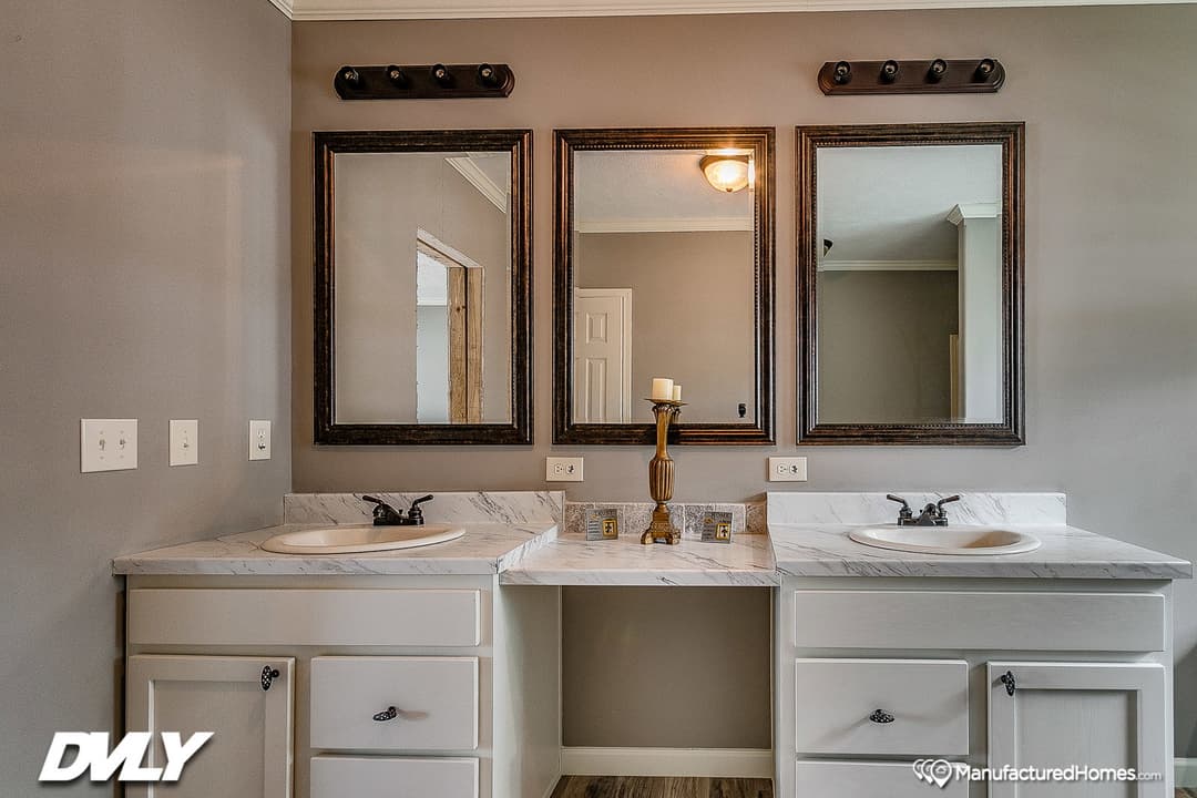 Manorview ii bathroom home features