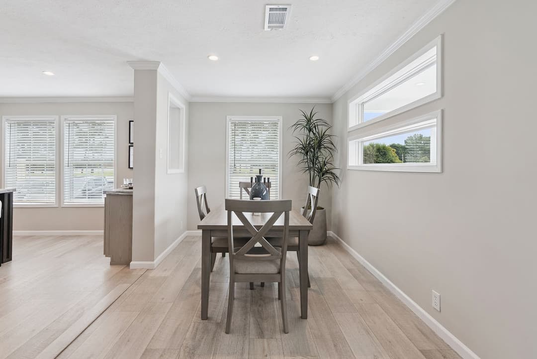 Driftwood cottage interior home features