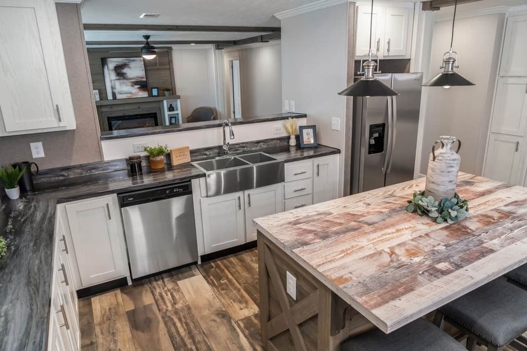 Ruby kitchen home features