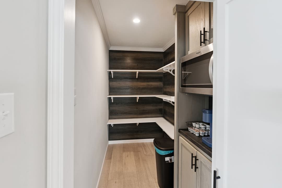 Driftwood cottage interior home features