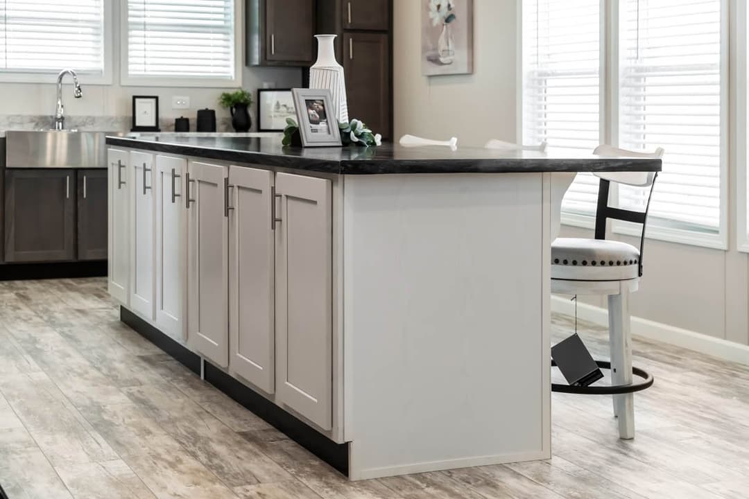 Nova kitchen home features