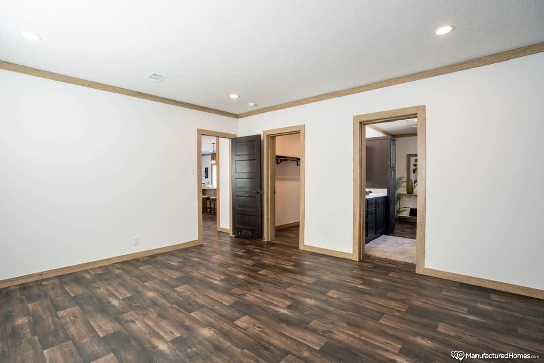 The delilah bedroom home features