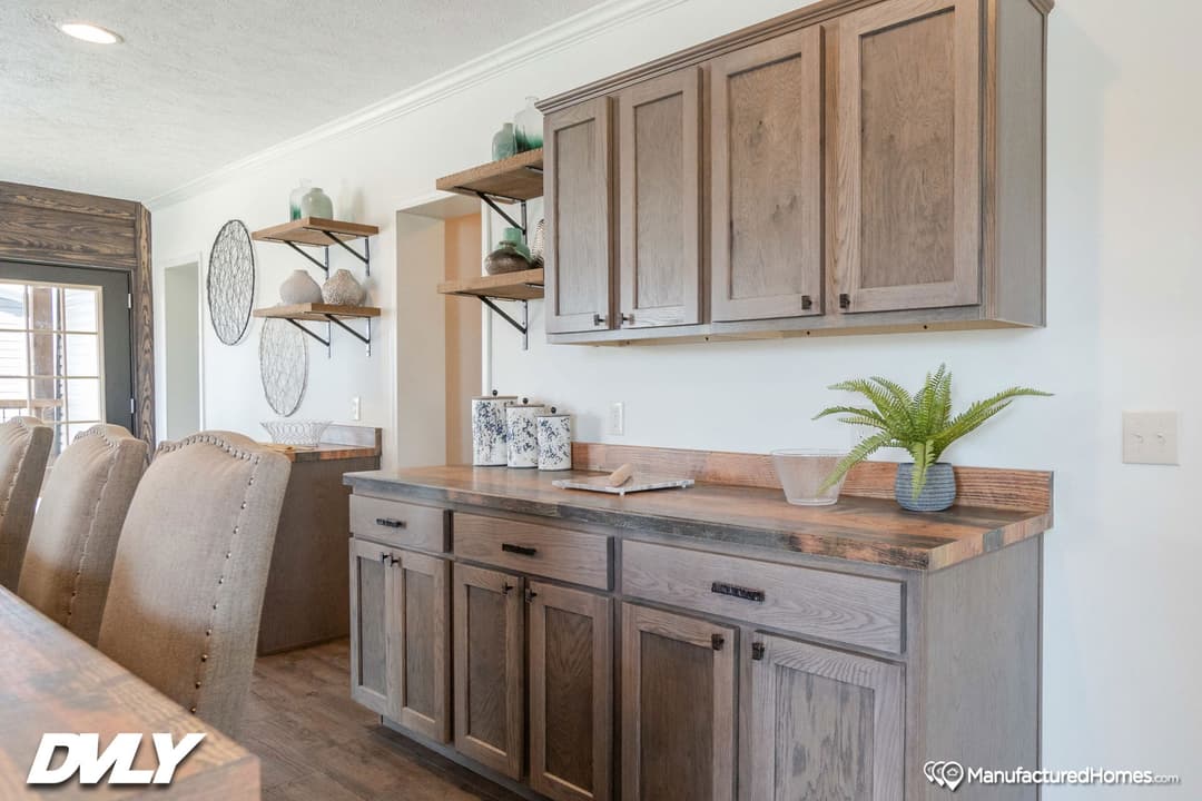 Robin's nest interior home features