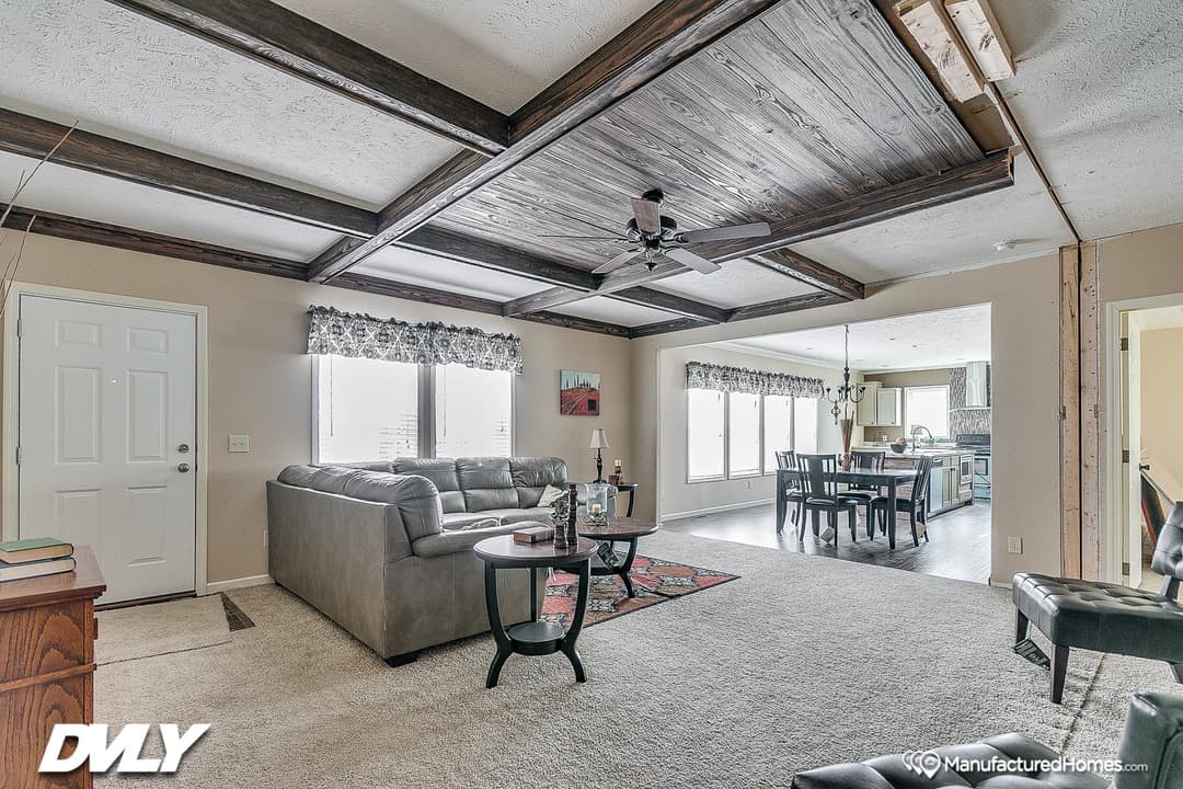 Ahaveh interior home features