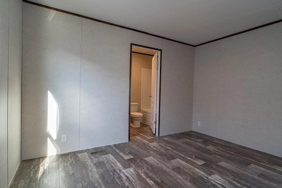 Crest bedroom home features