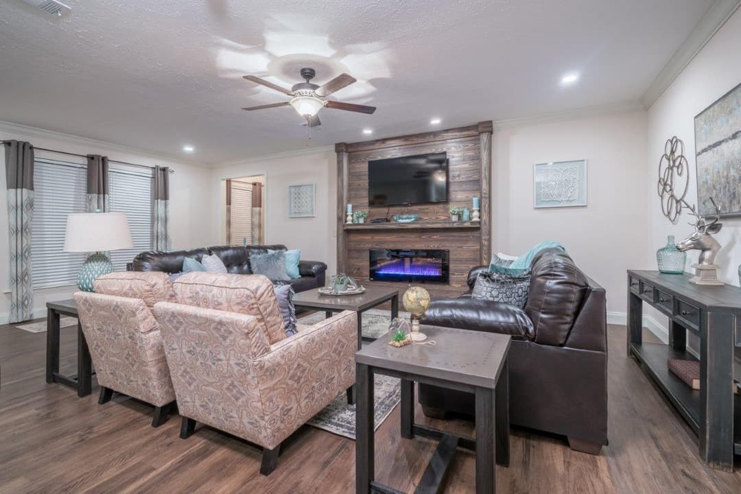 The kairos ii interior home features