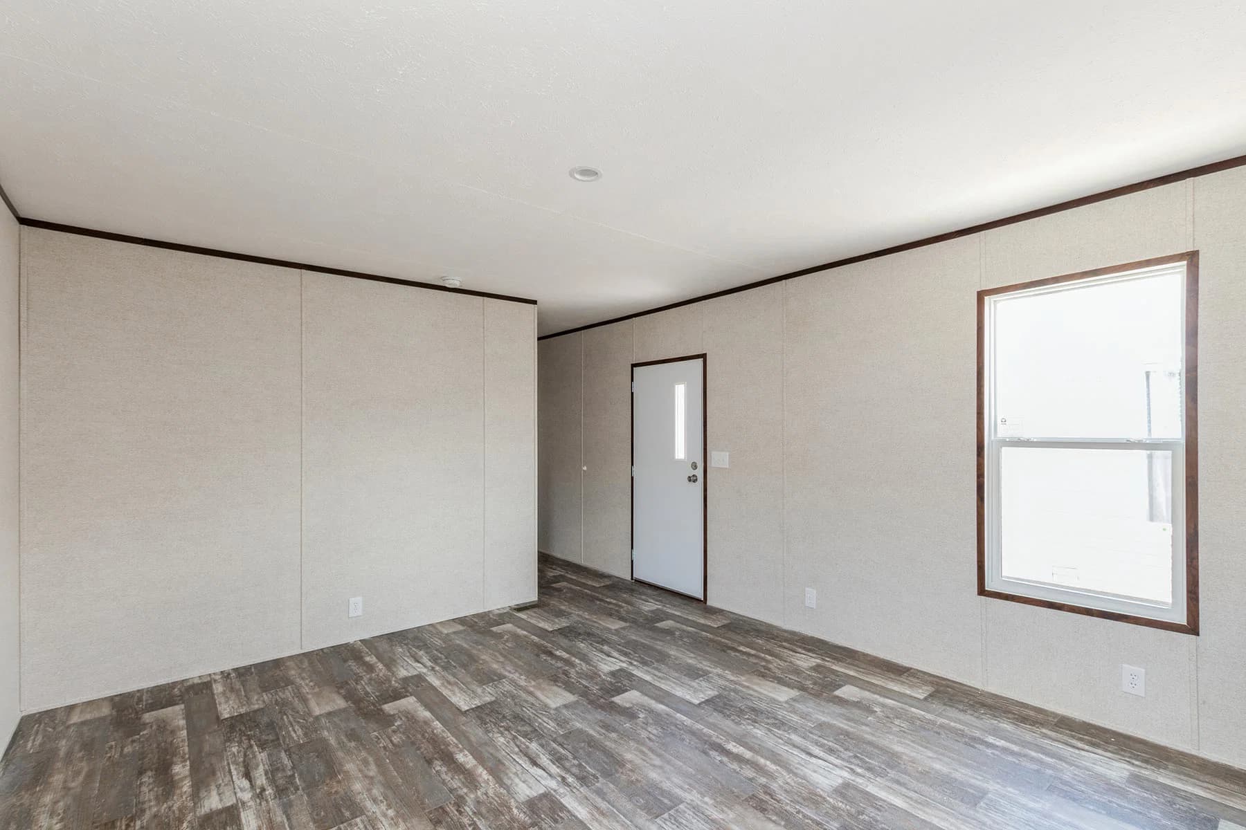 Zenith bedroom home features