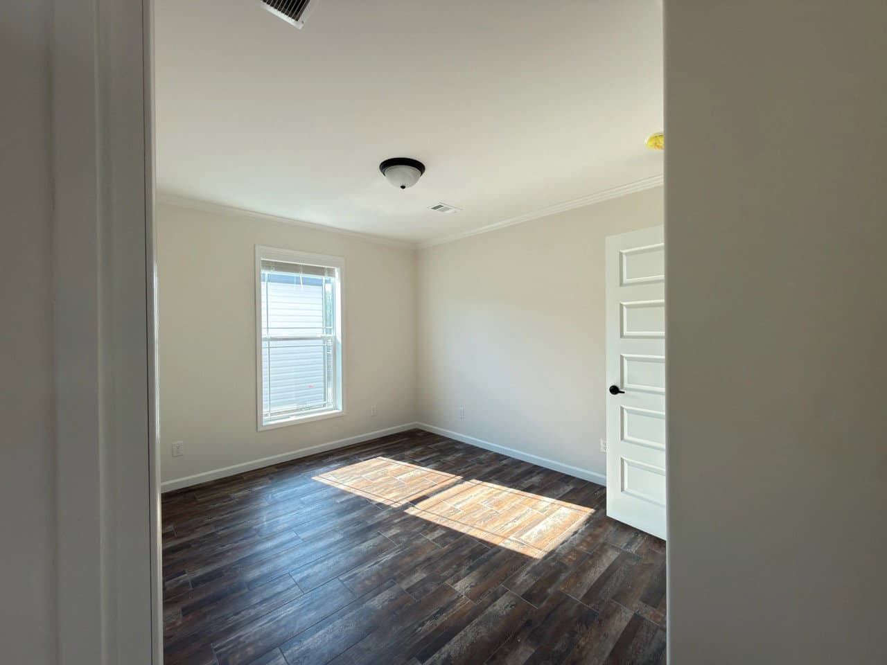 Aimon 4br bedroom home features