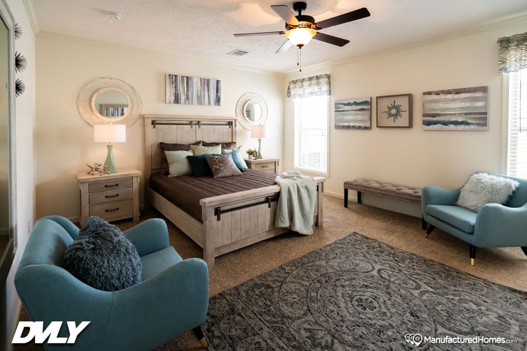 Robin's nest bedroom home features