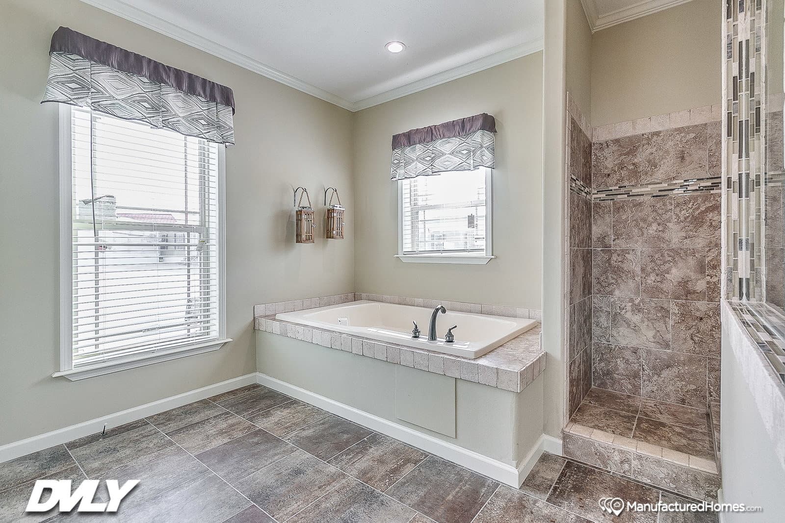 Briarritz bathroom home features