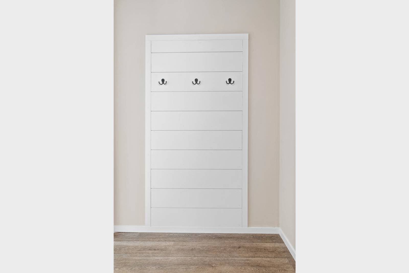 Paris interior home features