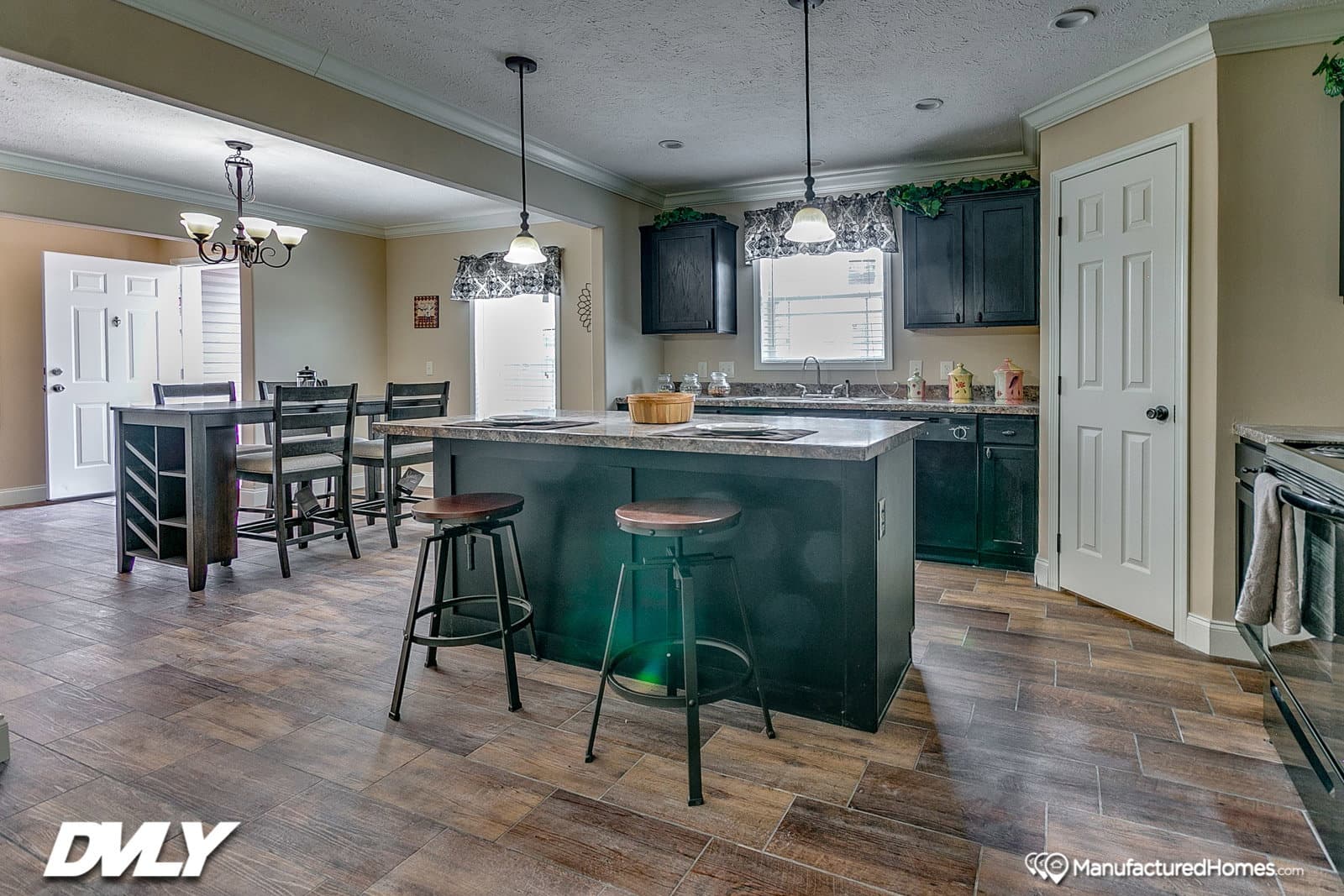 Brooks pointe interior home features