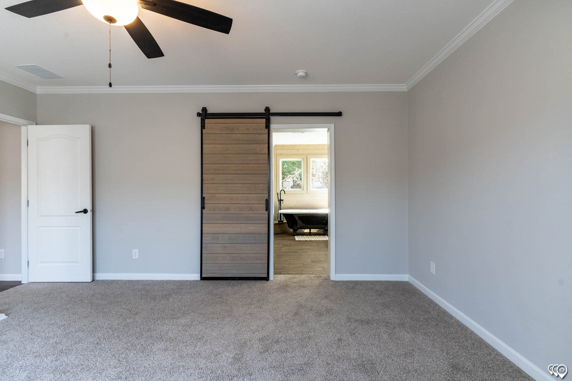 The oasis bedroom home features