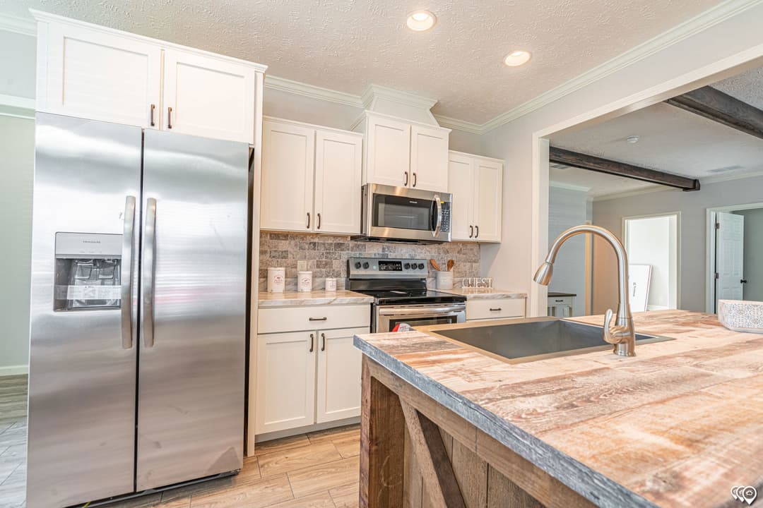 The haven kitchen home features