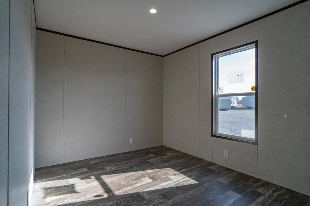 Crest bedroom home features