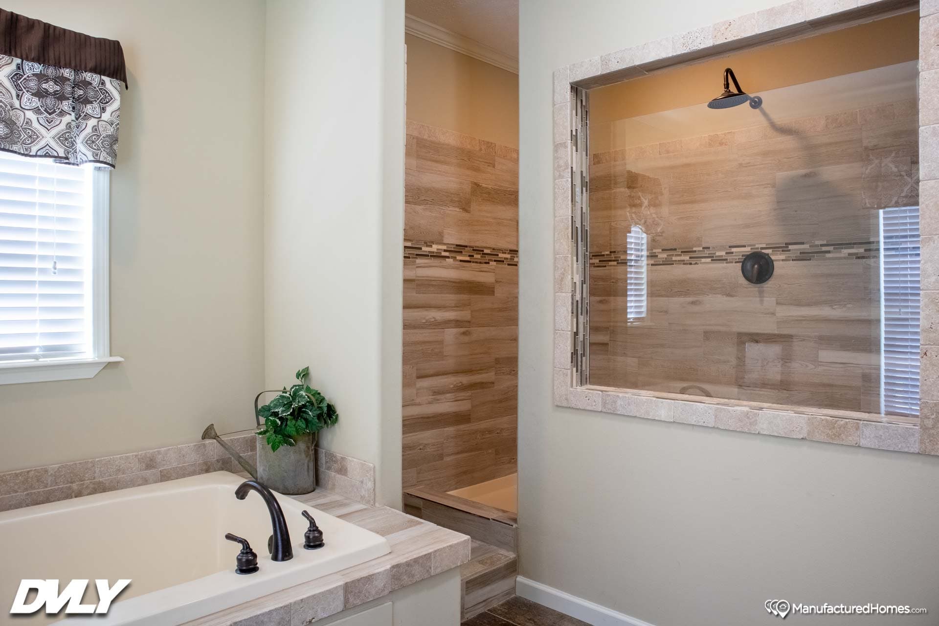 Briarritz bathroom home features