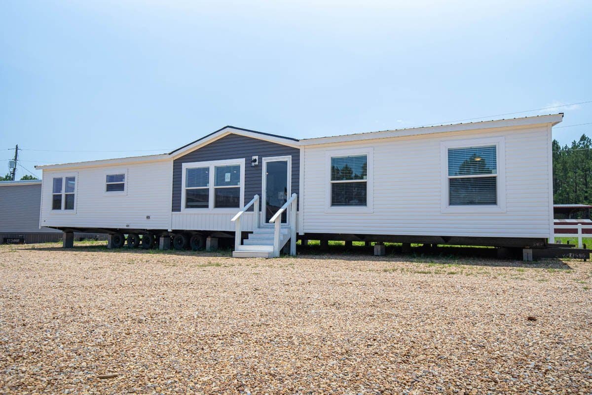 Juno elevation and exterior home features