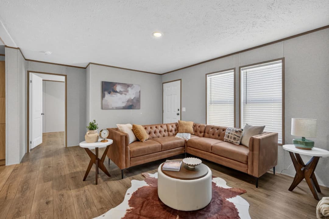 Grove interior home features