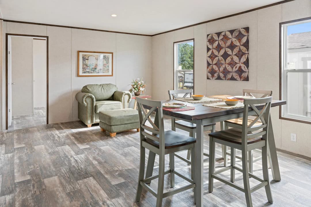 Crown interior home features
