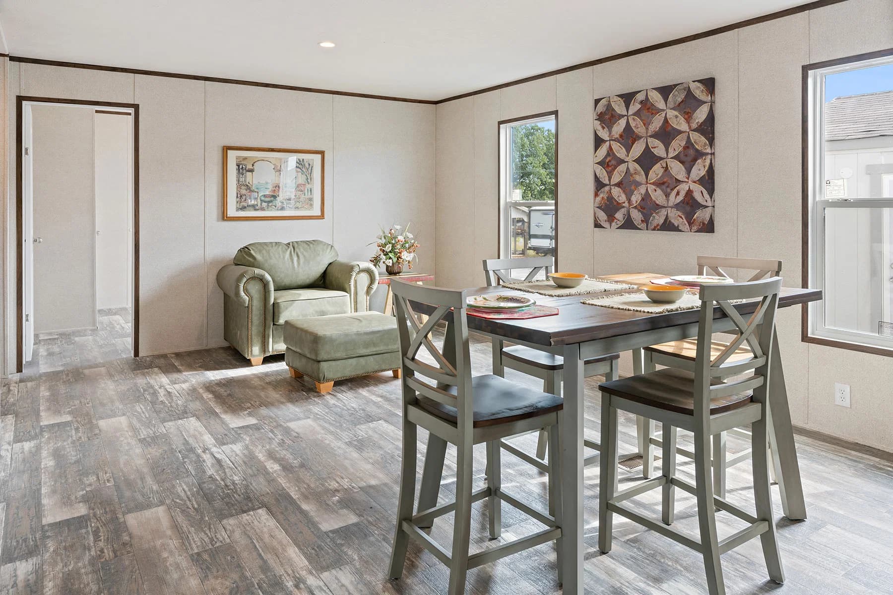 Crown interior home features