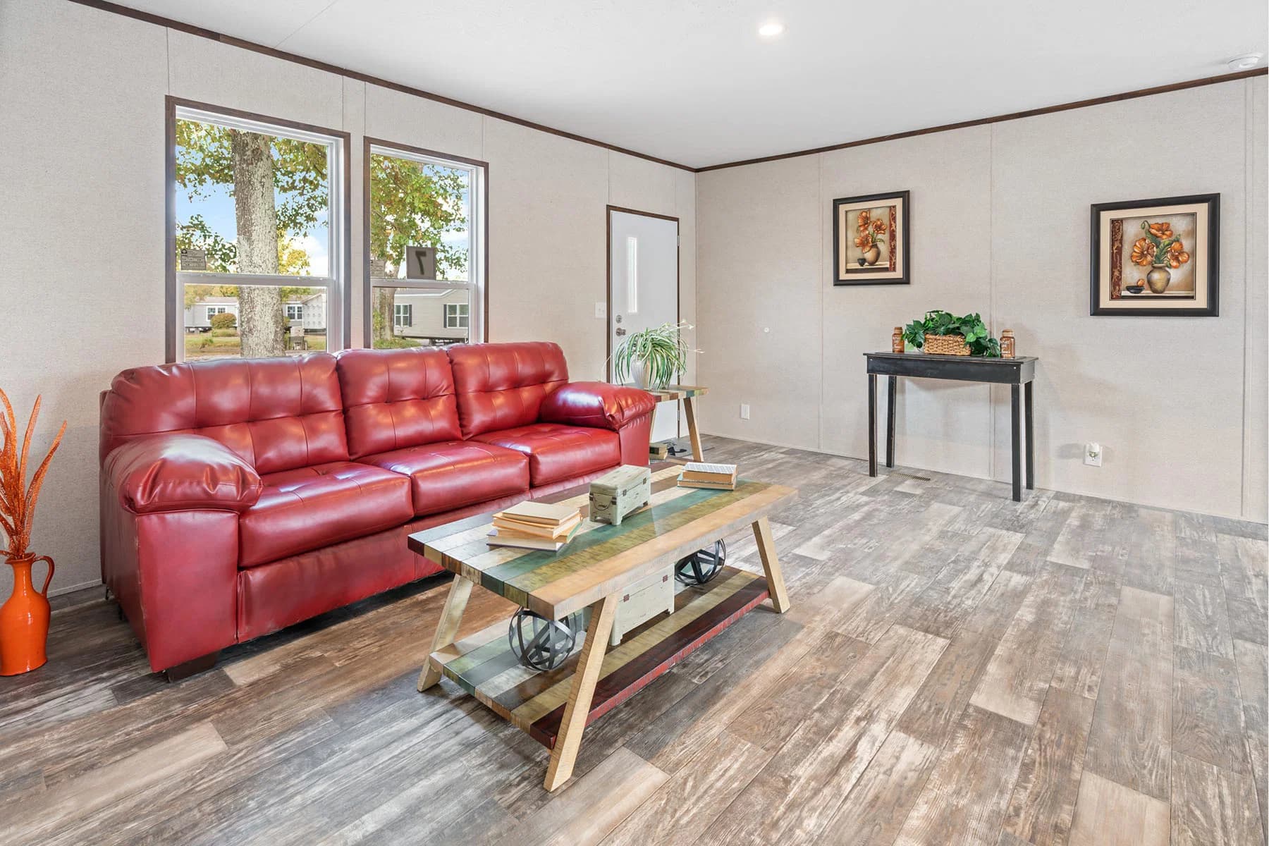 Crown interior home features