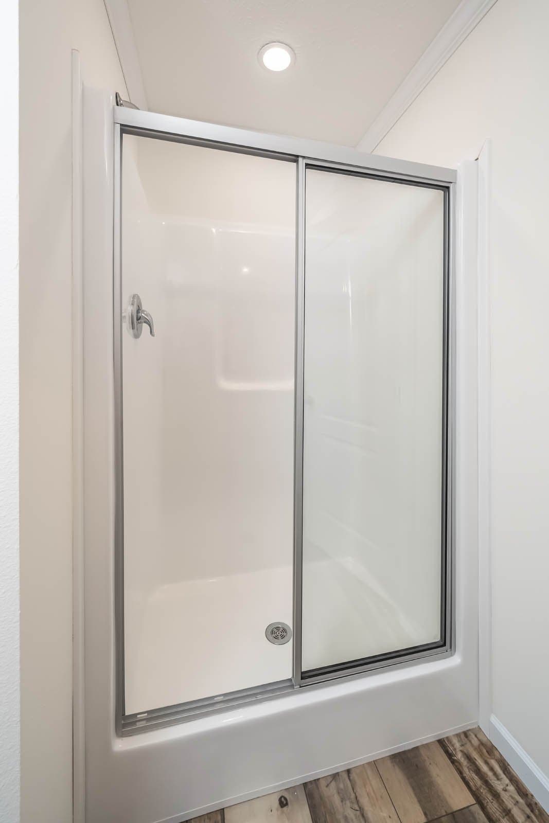 Milo bathroom home features