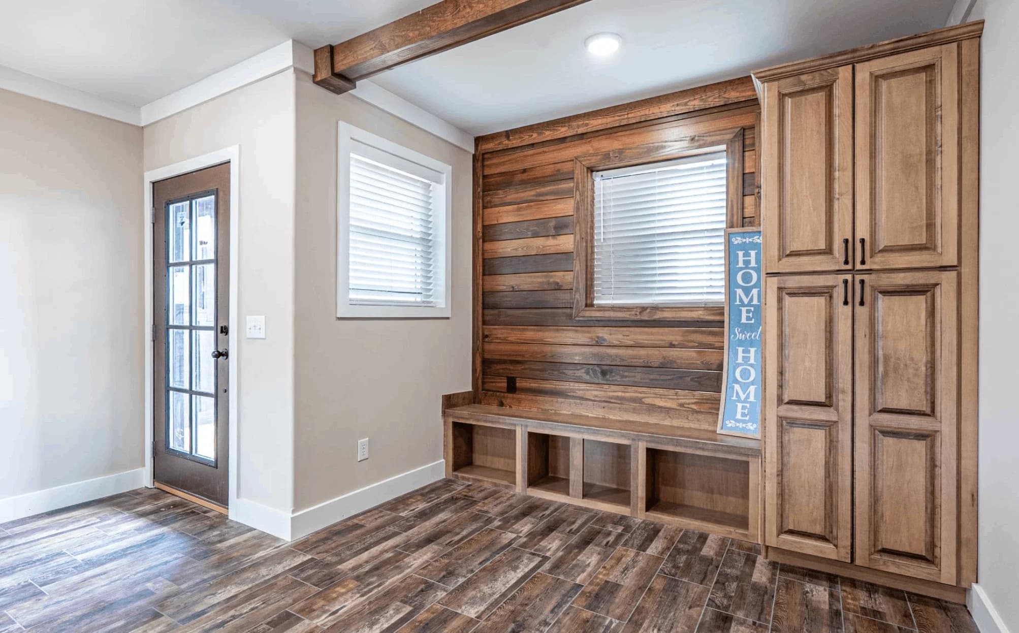 The ole hay barn interior home features
