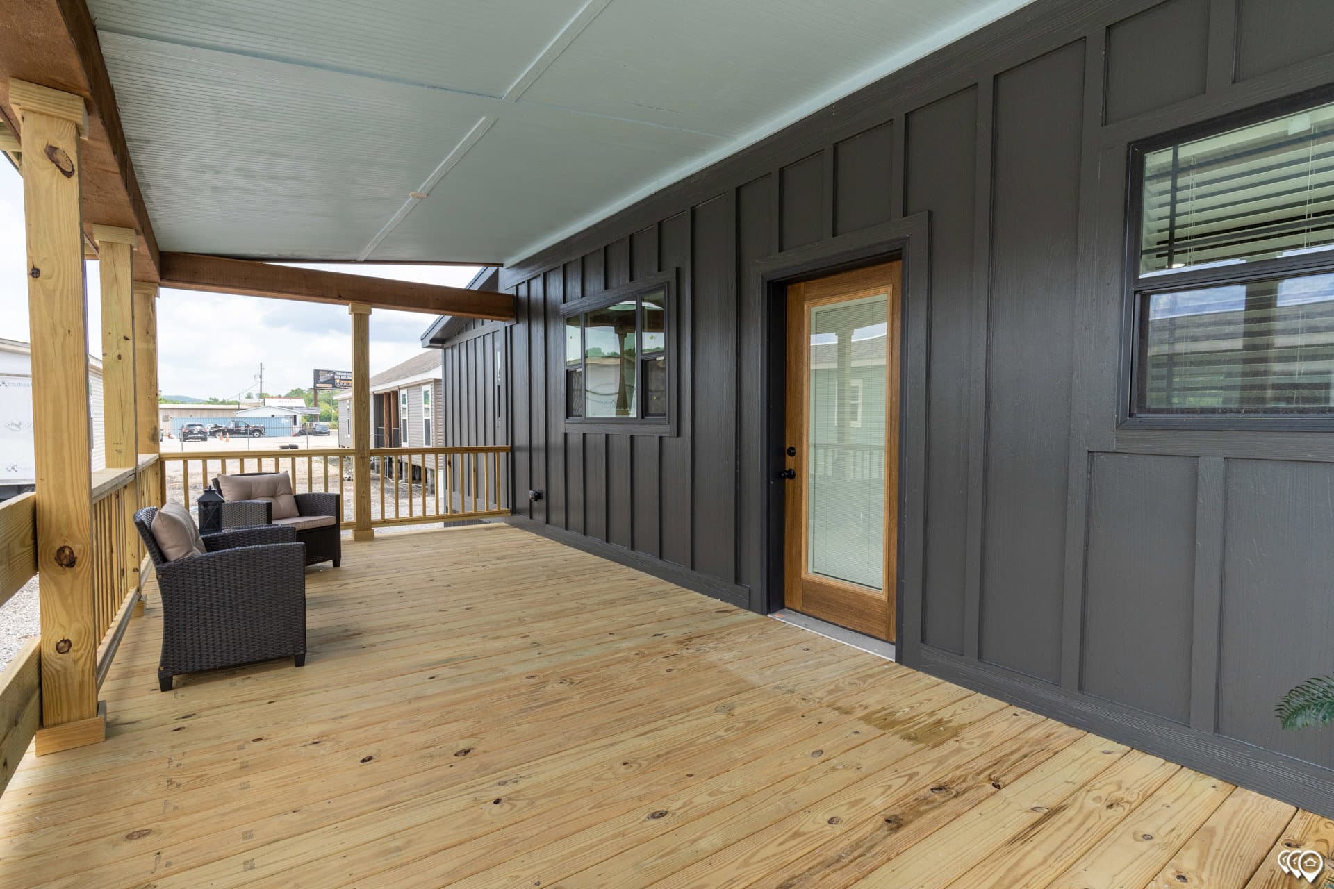 The barndominium exterior home features