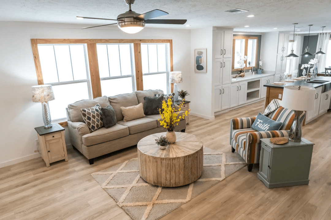 The chickasaw interior and hero home features