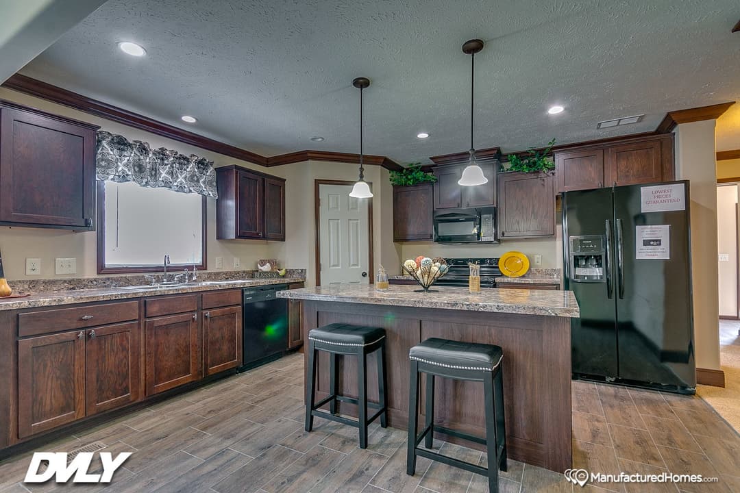 Brooks pointe kitchen home features