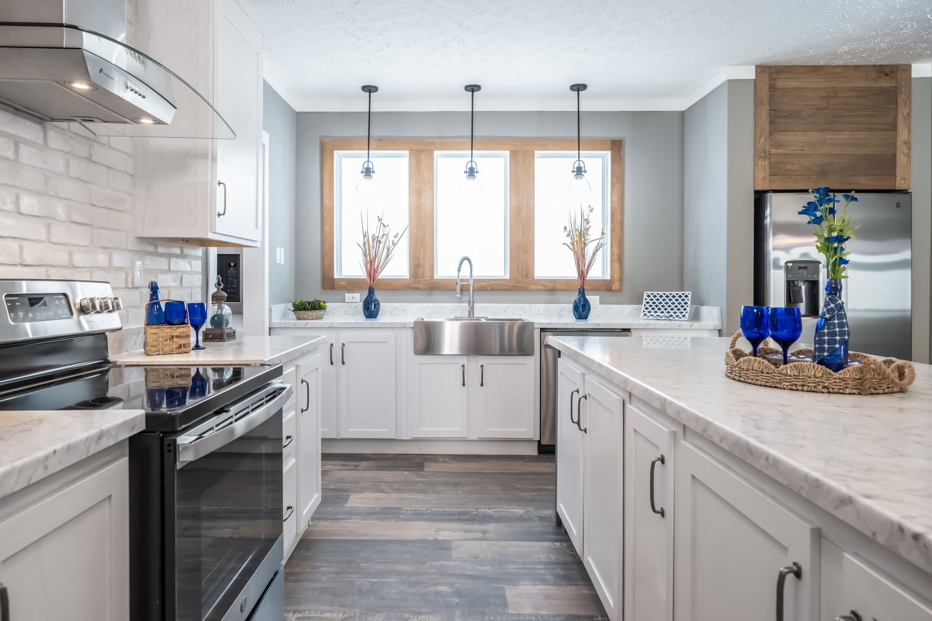 The willow oak kitchen home features