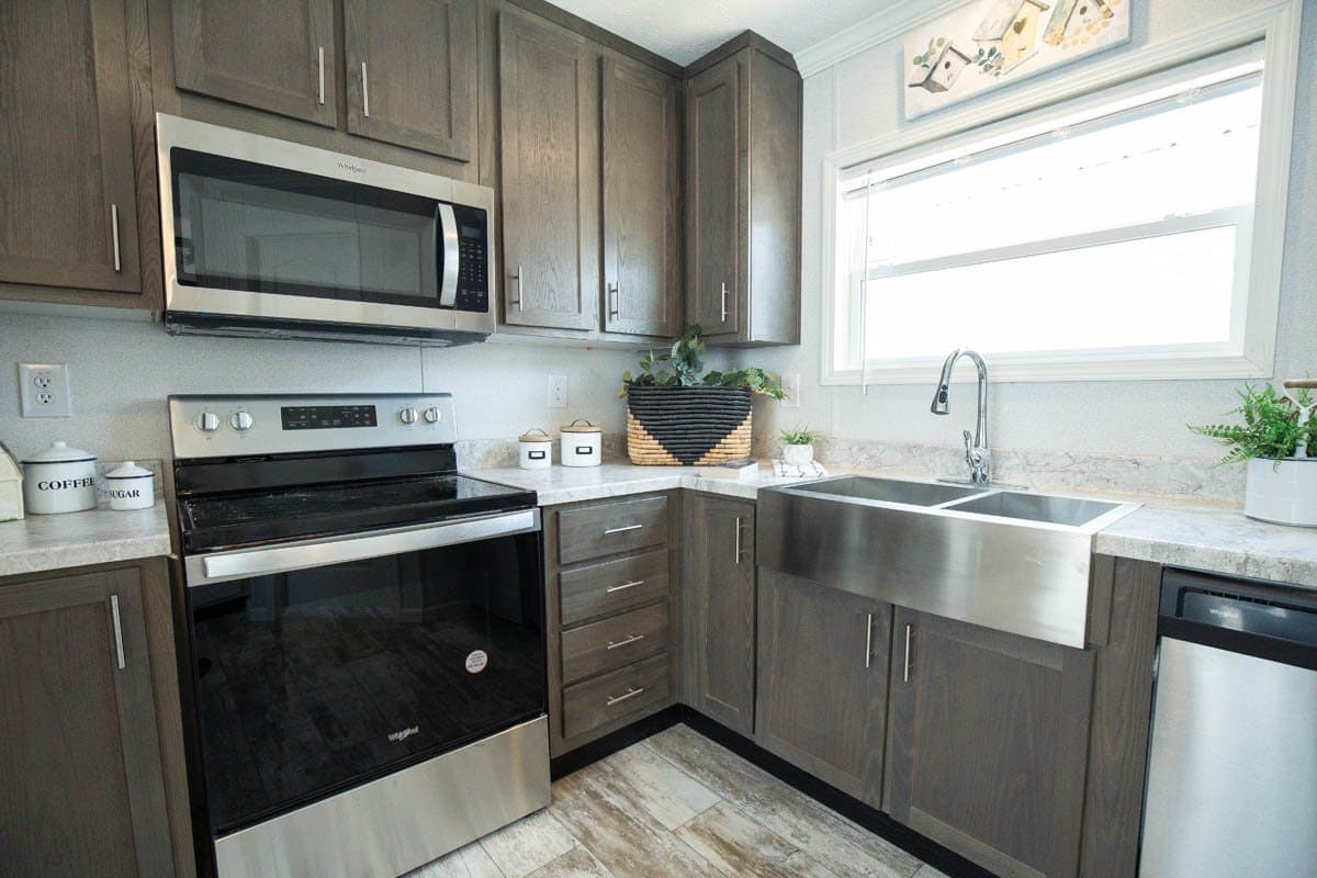 Eva kitchen home features