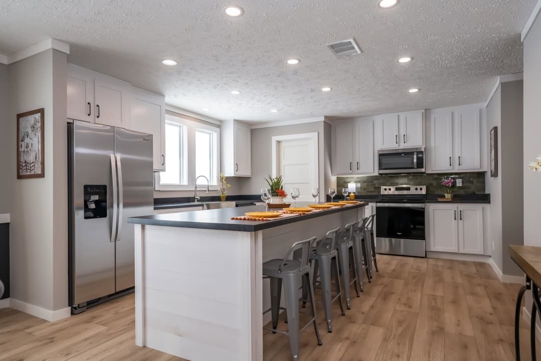 The blackwater kitchen home features