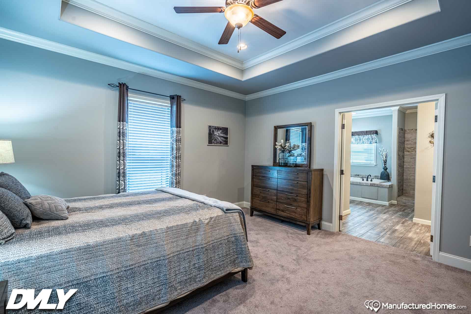 Briarritz bedroom home features